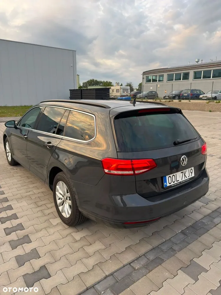 Volkswagen Passat 2018 photo 5