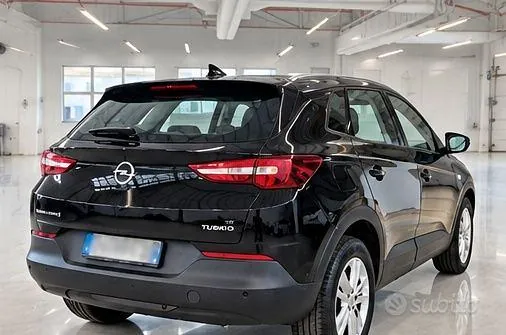 Opel Grandland X 2019 photo 2