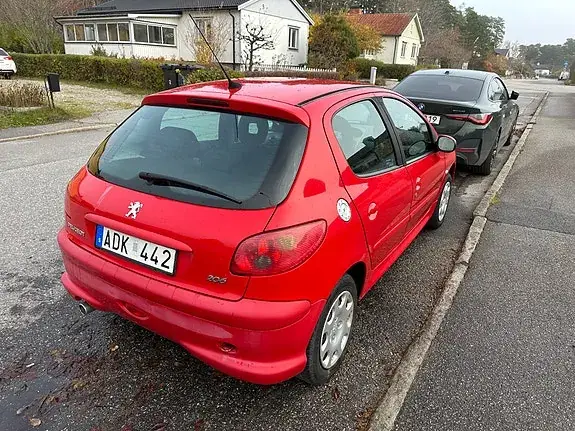 Peugeot 206 2007 photo 2