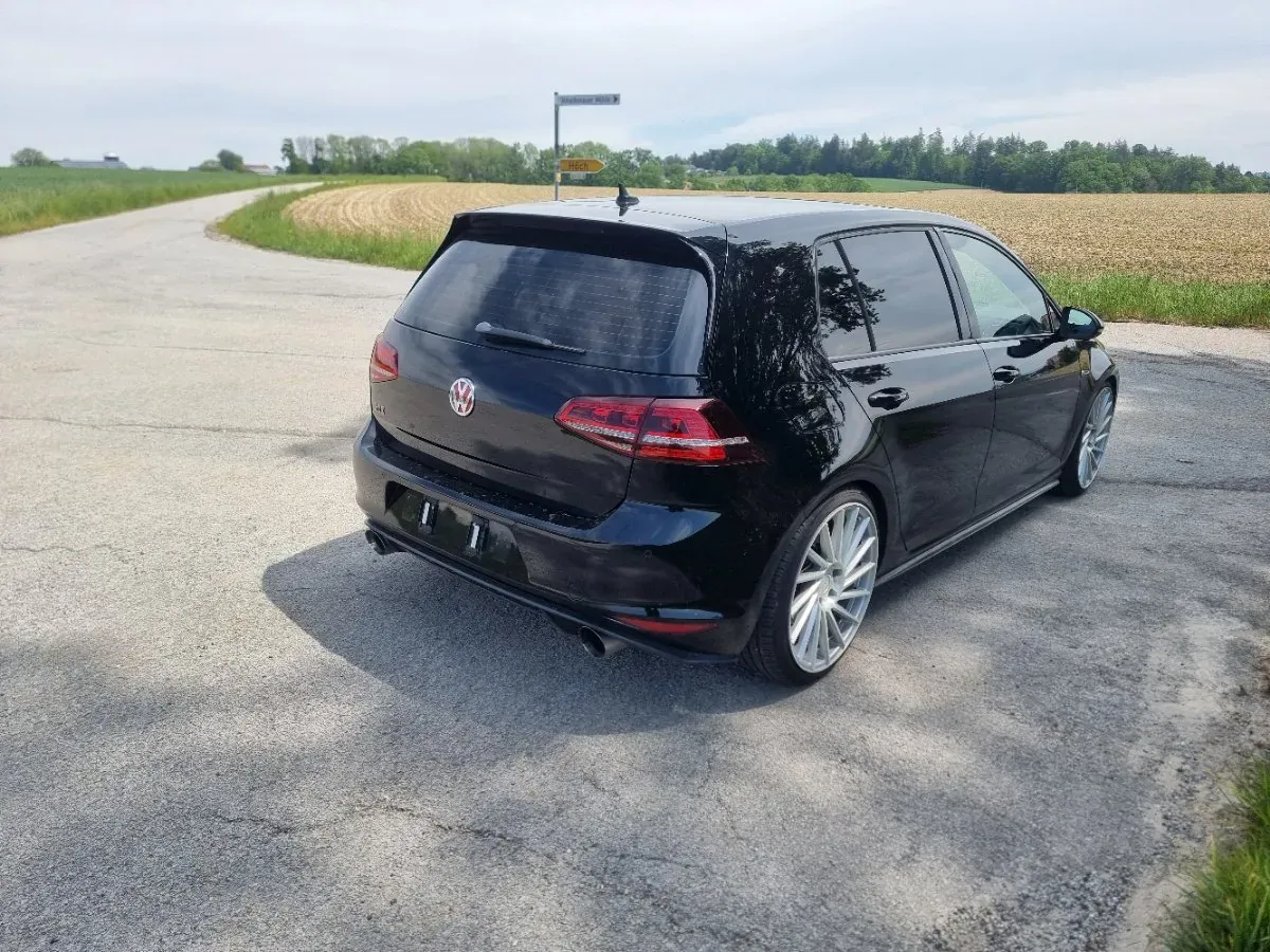 Volkswagen Golf 2013 photo 3