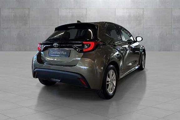 Toyota Yaris 2023 photo 5