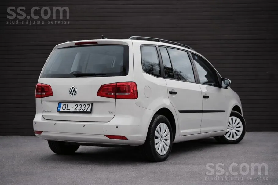 Volkswagen Touran 2012 photo 4