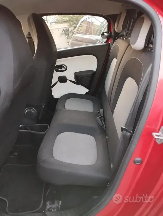 Renault Twingo 2017 photo 2