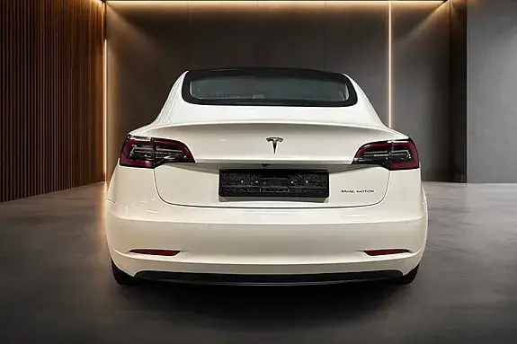 Tesla Model 3 2019 photo 4