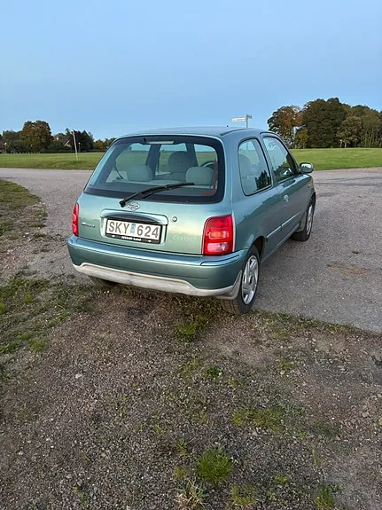 Nissan Micra 2001 photo 4