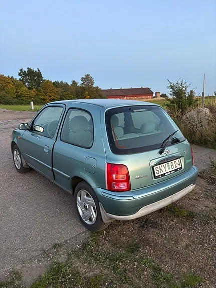Nissan Micra 2001 photo 3