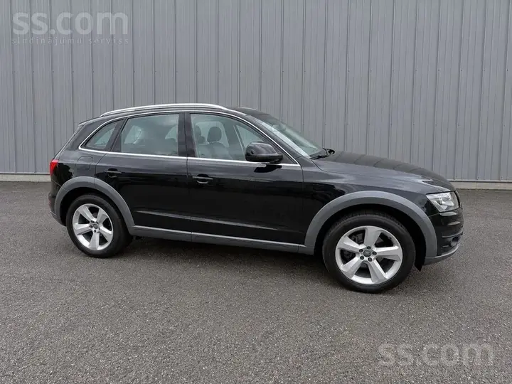 Audi Q5 2012 photo 3