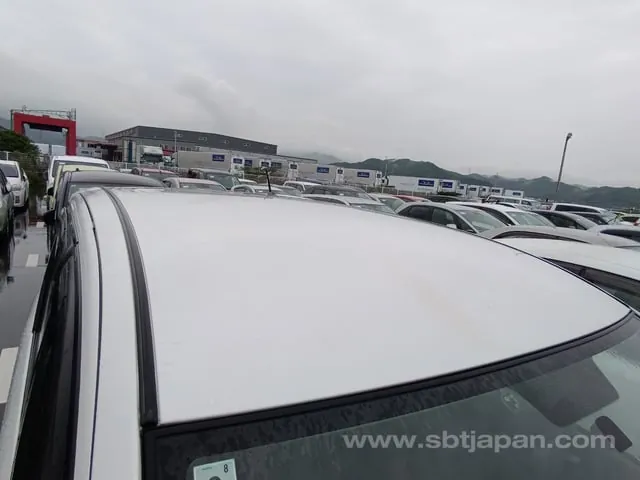 Toyota Sienta 2011 photo 5