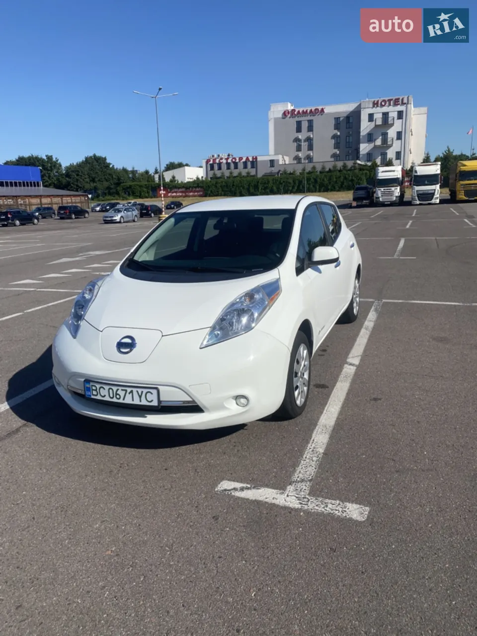 Nissan Leaf 2014 photo 2