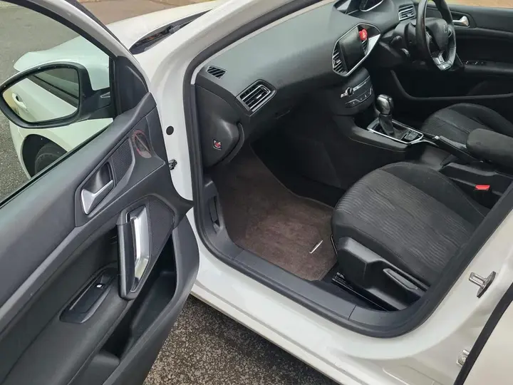 Peugeot 308 Sw 2017 photo 5