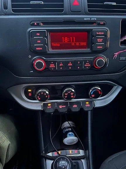 Kia Rio 2013 photo 5