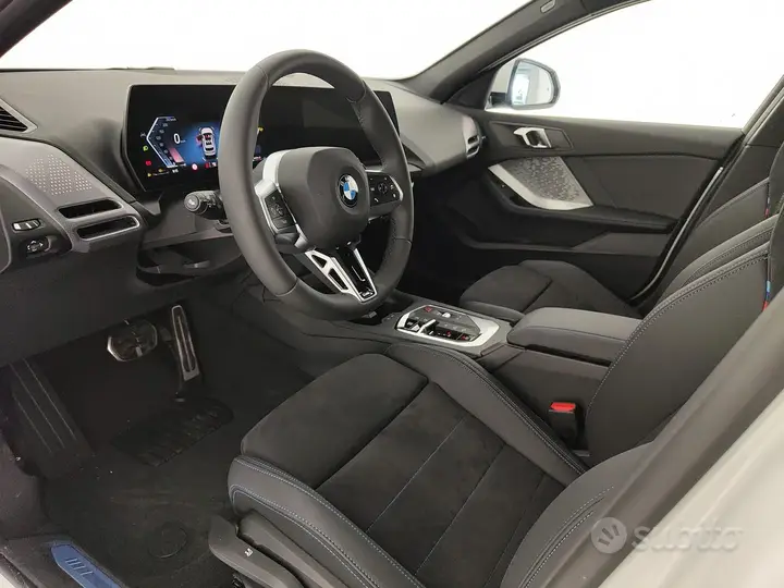 BMW 118D 2026 photo 5
