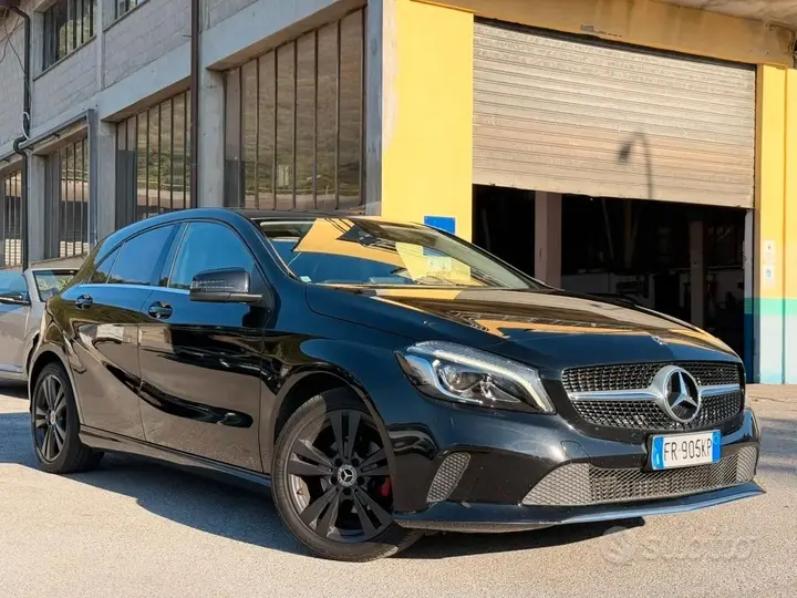 Mercedes-Benz A 180 2018 photo 3