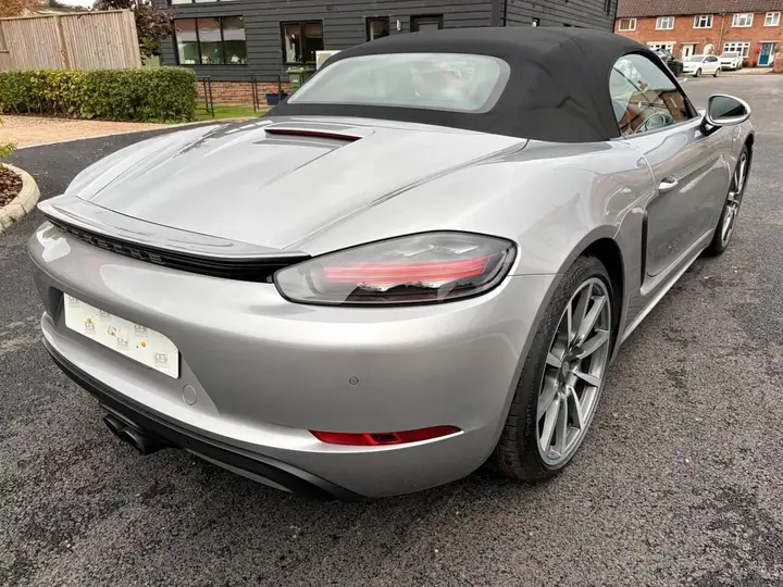 Porsche 718 Boxster 2017 photo 3