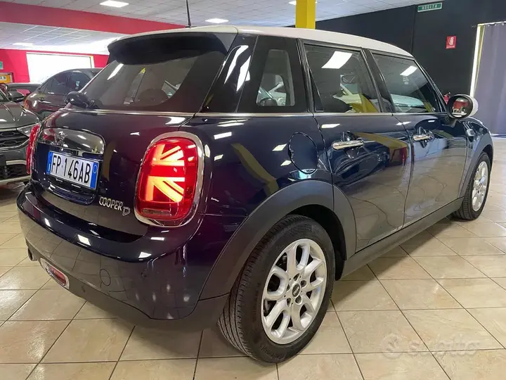 Mini Cooper D 2018 photo 2