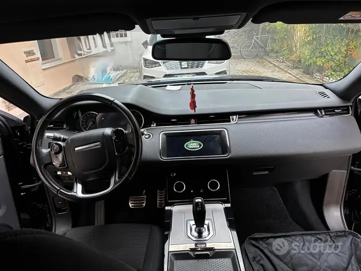 Land Rover Evoque 2020 photo 5
