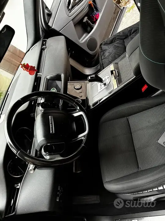 Land Rover Evoque 2020 photo 4
