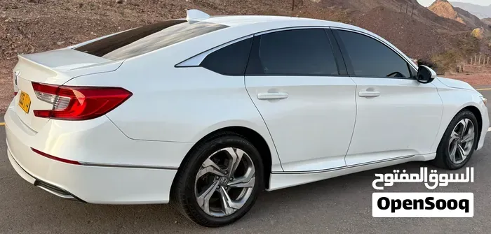 Honda Accord 2020 photo 4