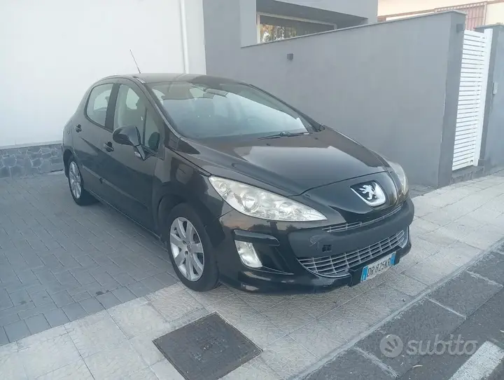 Peugeot 308 2008 photo 2