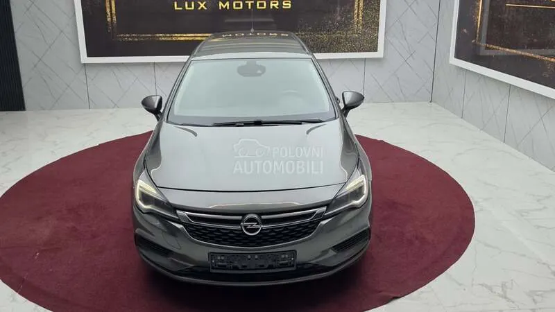 Opel Astra K 2018 photo 3