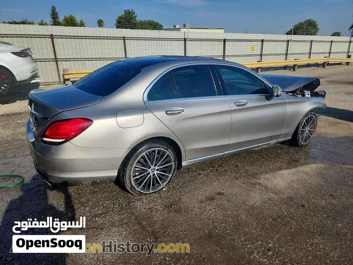 Mercedes-Benz C-Class 2019 photo 3