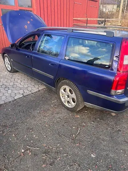 Volvo V70 2002 photo 2