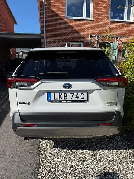 Toyota Rav4 2023 photo 3