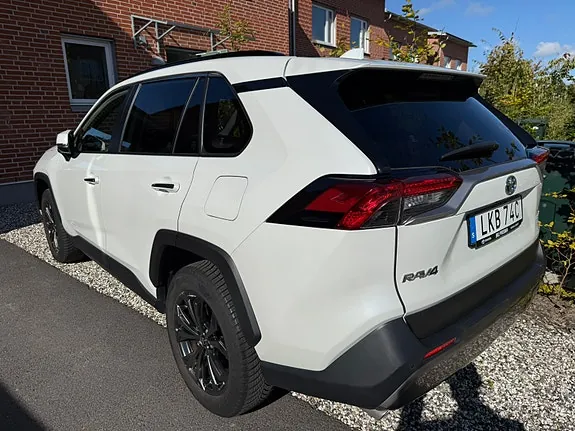 Toyota Rav4 2023 photo 2