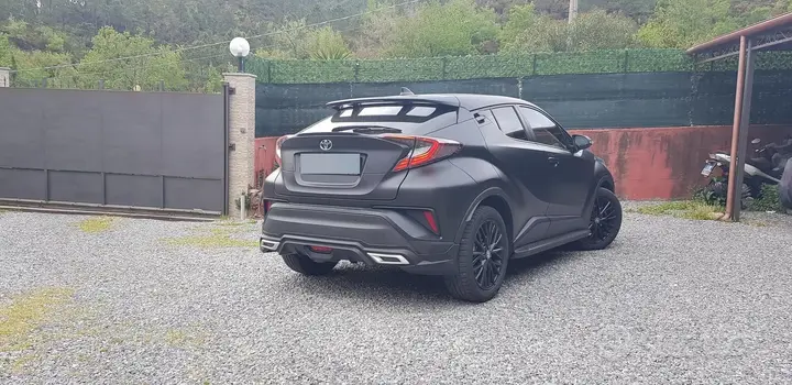 Toyota C-Hr 2018 photo 3