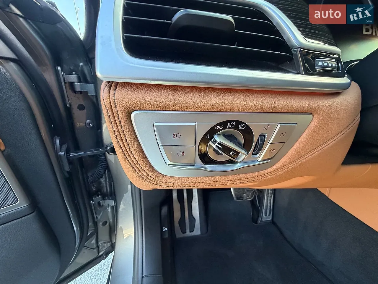 BMW 7 Series 2017 photo 2