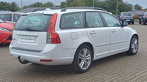 Volvo V50 2009 photo 5