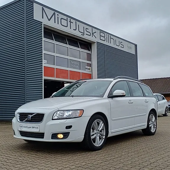 Volvo V50