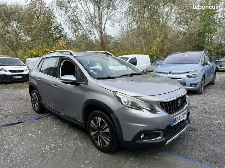 Peugeot 2008 2017 photo 3