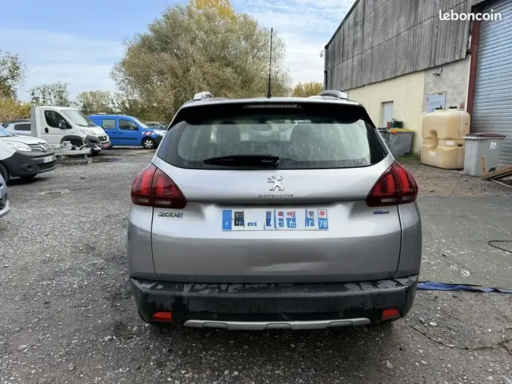 Peugeot 2008 2017 photo 5