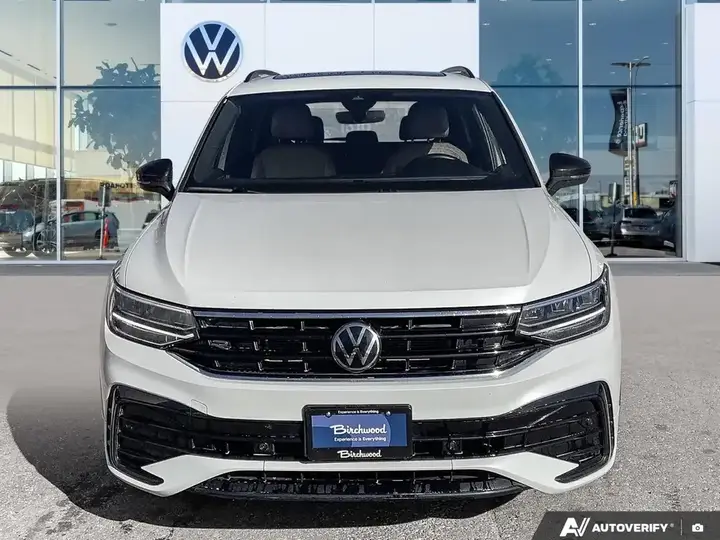 Volkswagen Tiguan 2024 photo 2