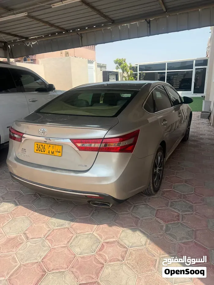 Toyota Avalon 2018 photo 3