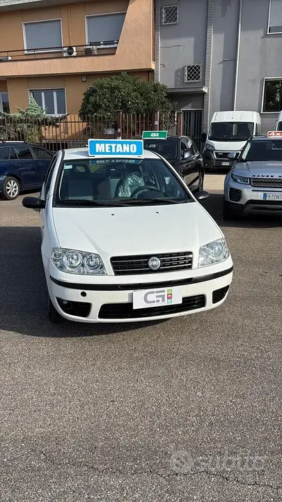 Fiat Punto 2005 photo 3