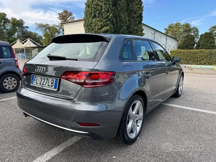 Audi A3 2017 photo 3