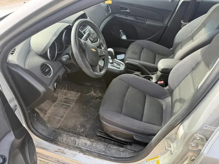 Chevrolet Cruze 2012 photo 3