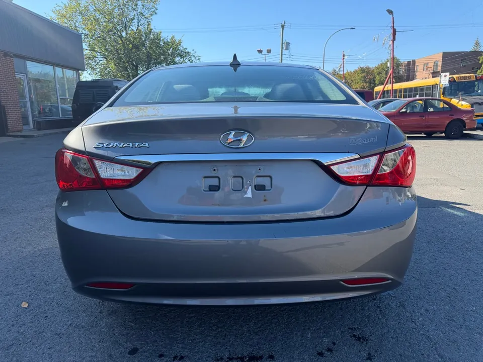 Hyundai Sonata 2013 photo 3
