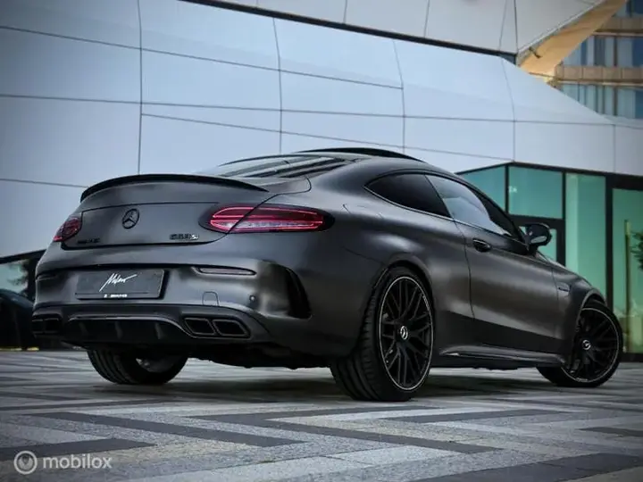 Mercedes-Benz C-Class 2017 photo 2