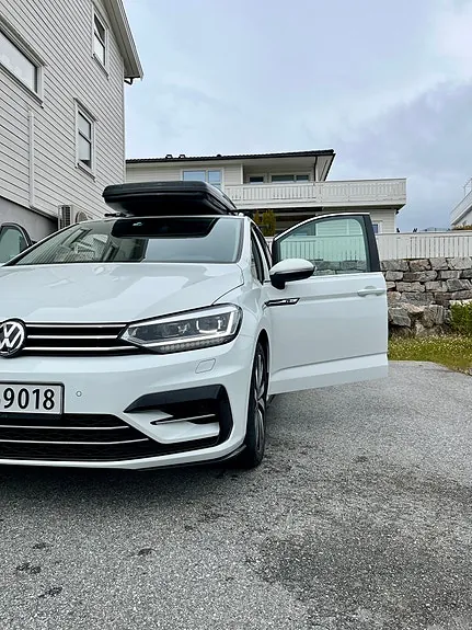 Volkswagen Touran 2020 photo 2