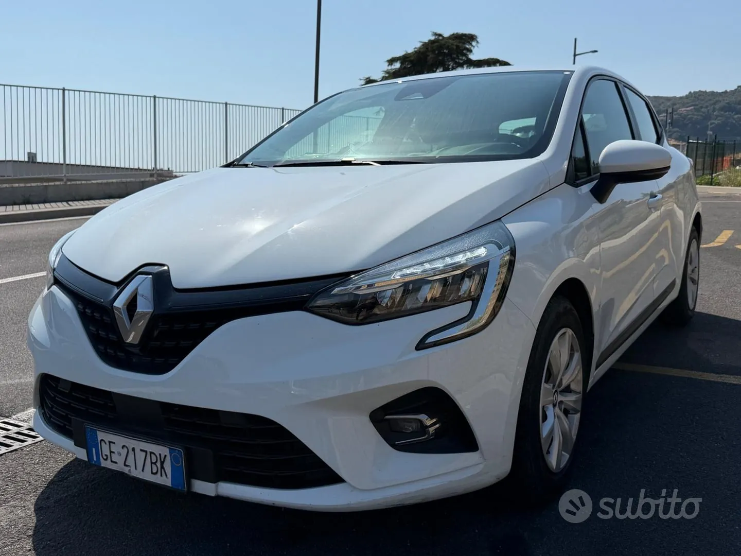 Renault Clio 2021 photo 2