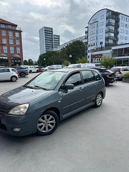 Suzuki Liana