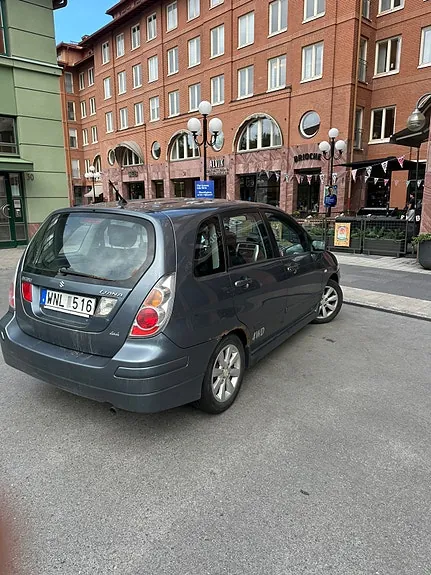 Suzuki Liana 2005 photo 5