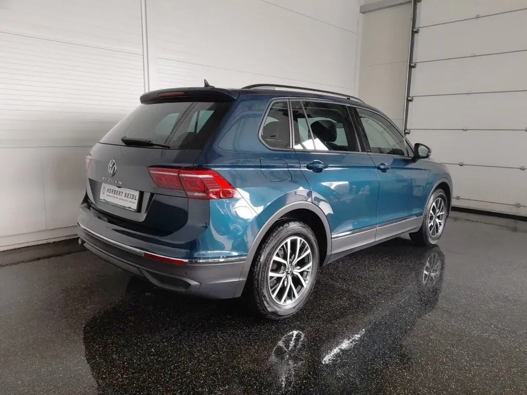 Volkswagen Tiguan 2022 photo 2