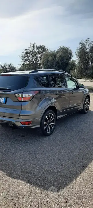 Ford Kuga 2017 photo 2