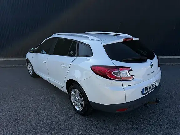 Renault Megane 2015 photo 2