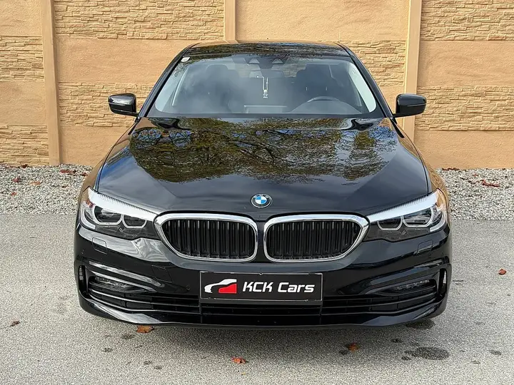 BMW 5 Series 2020 photo 2