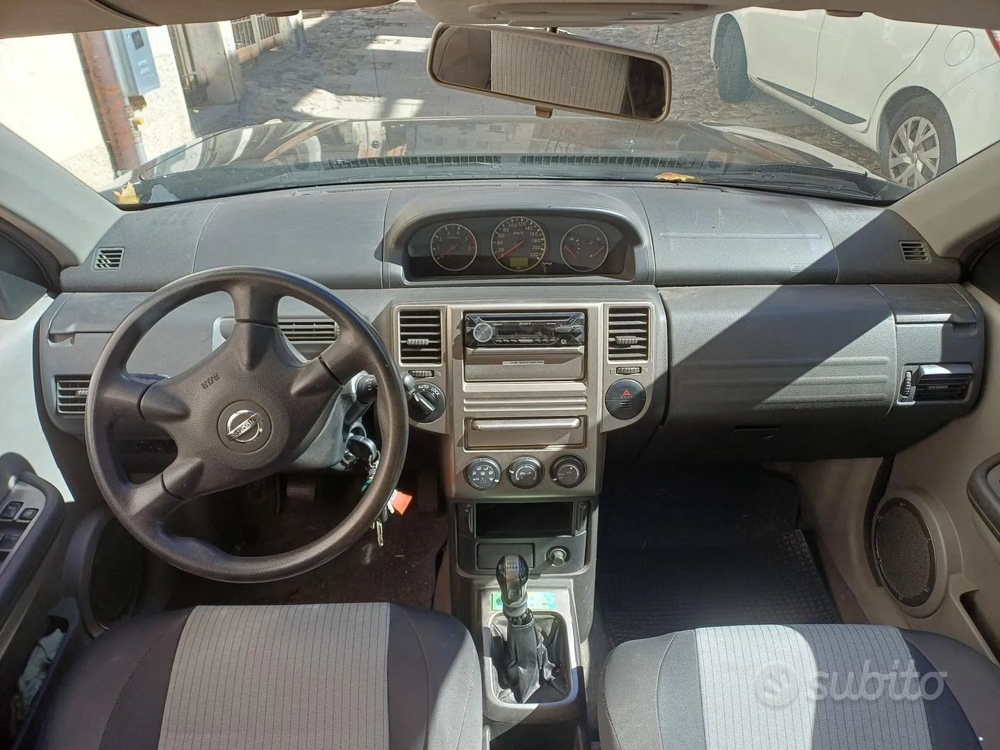 Nissan X-Trail 2004 photo 5